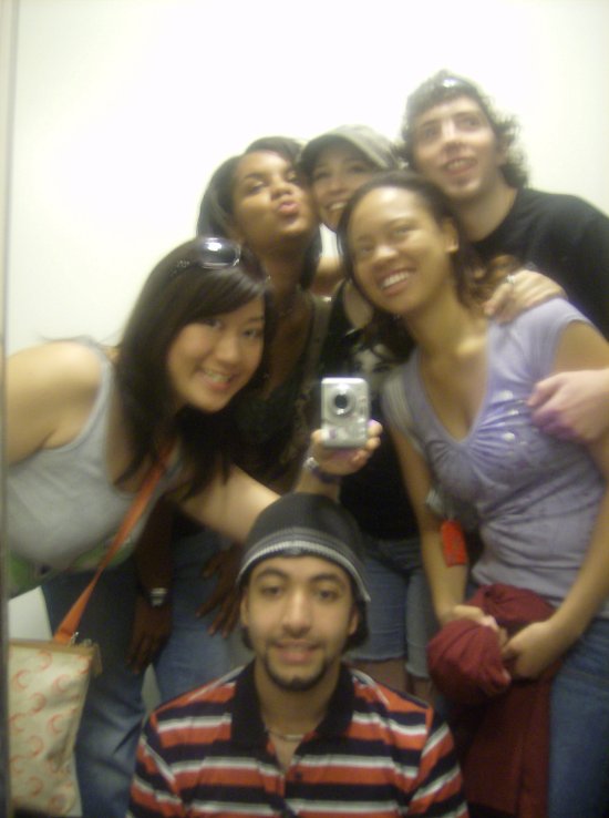 I love my freinds....and my cousin ^^